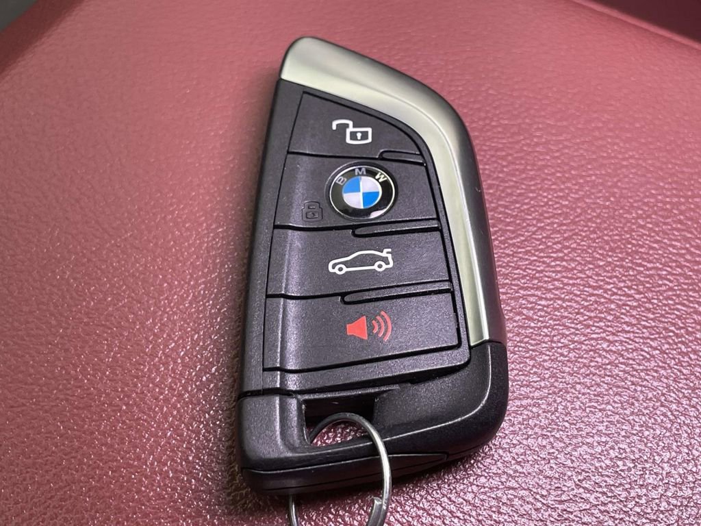 Used 2023 BMW i4 eDrive40 w/ Premium Package RWD image 40