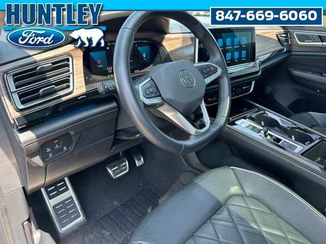 Used 2024 Volkswagen Atlas SEL Premium R-Line image 26