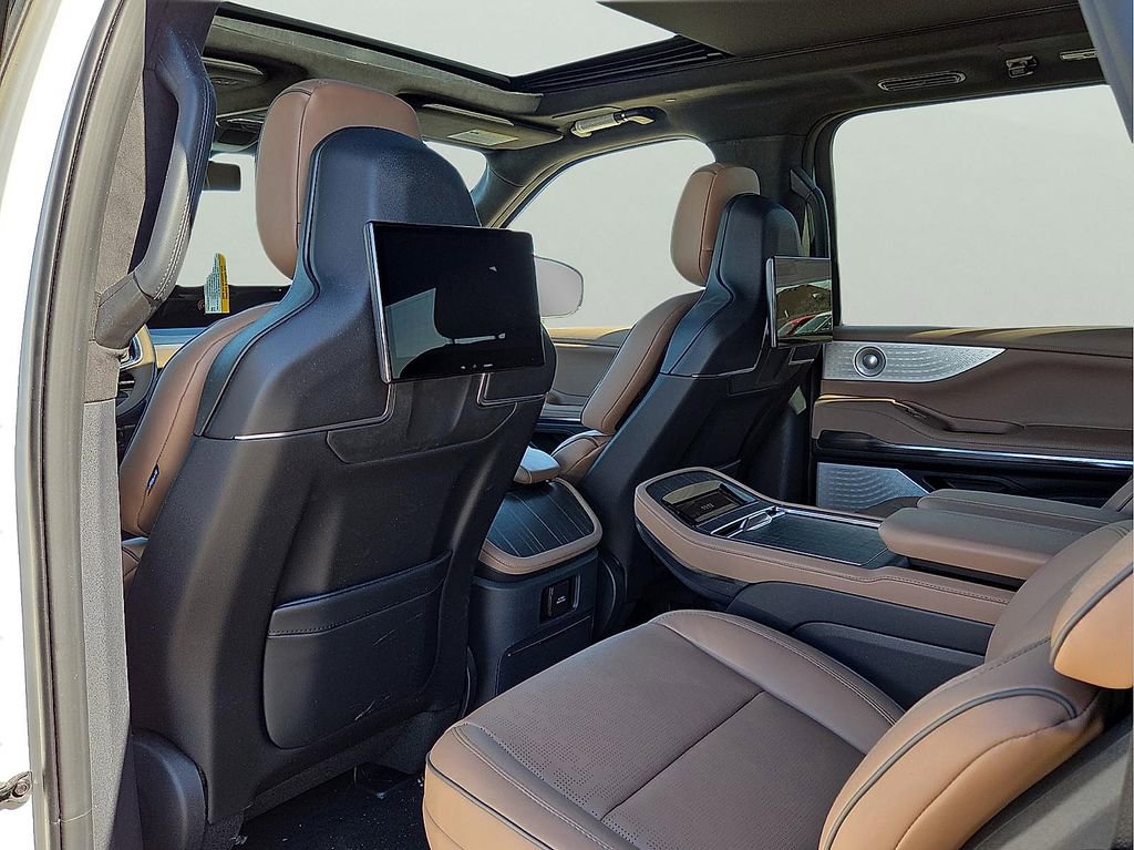 New 2026 Lincoln Navigator Black Label image 12