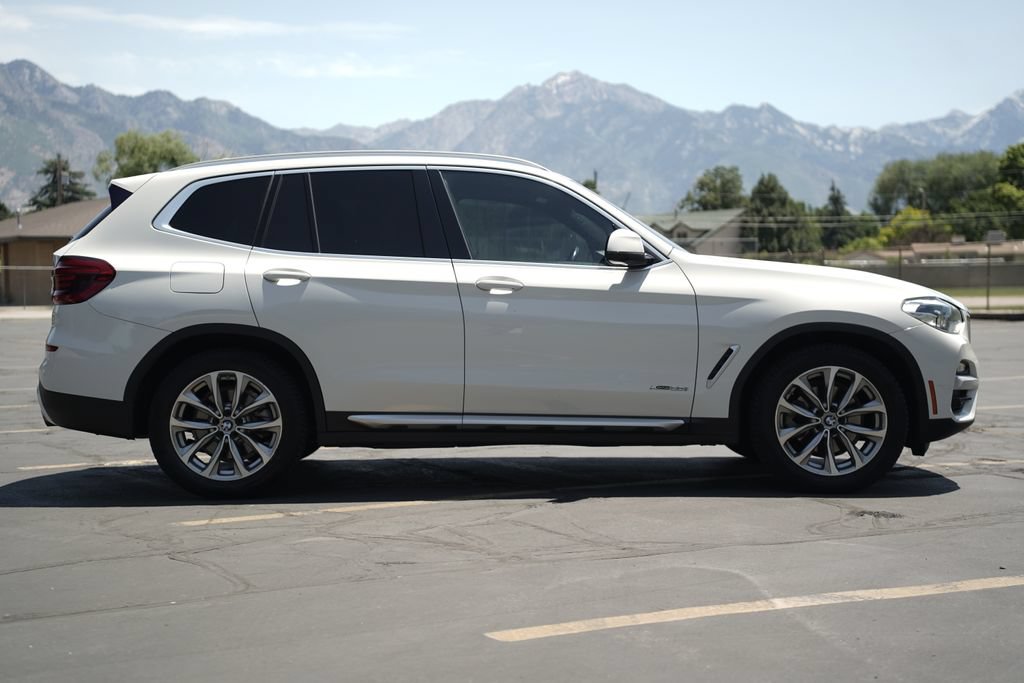 Used 2018 BMW X3 xDrive30i AWD/4WD image 6