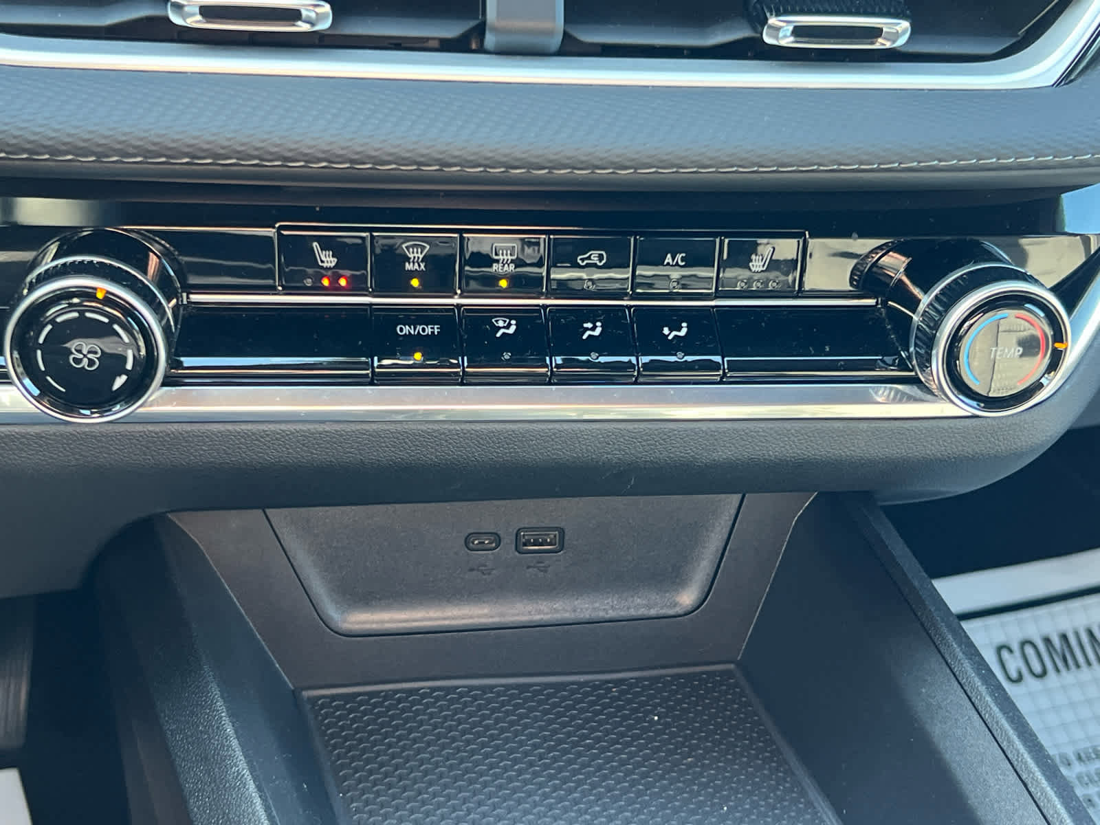 Used 2025 Chevrolet Equinox LT image 19