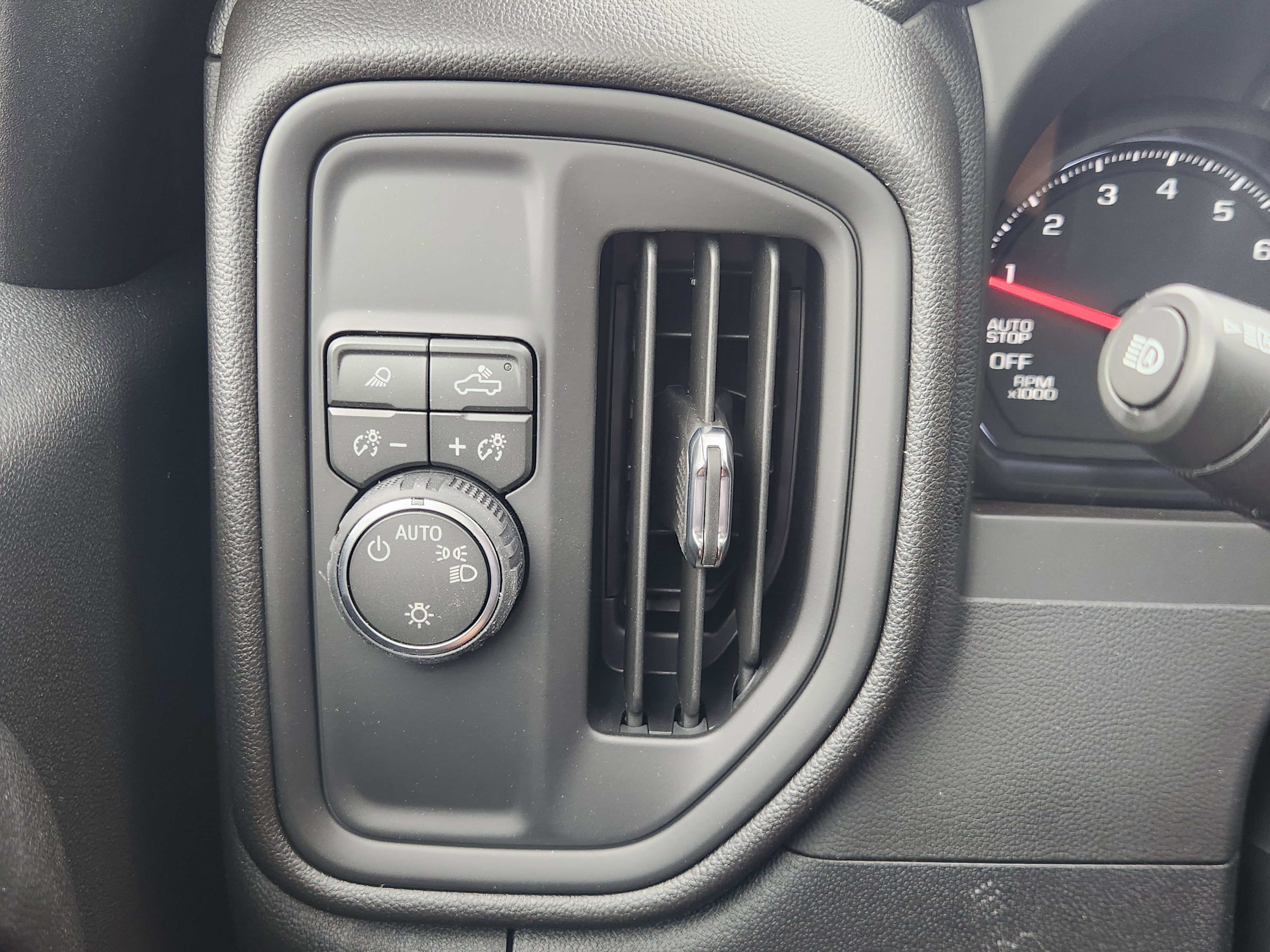 New 2026 Chevrolet Silverado 1500 W/T image 22
