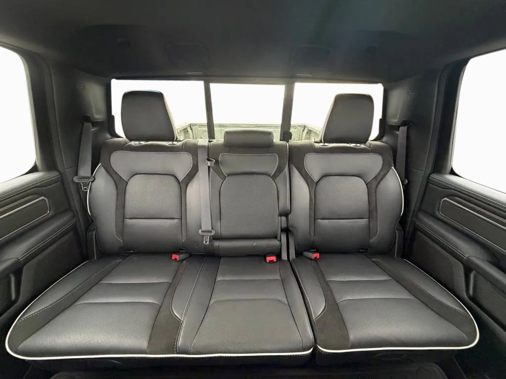 New 2026 RAM 1500 Laramie w/ Sport Appearance Package AWD/4WD image 29