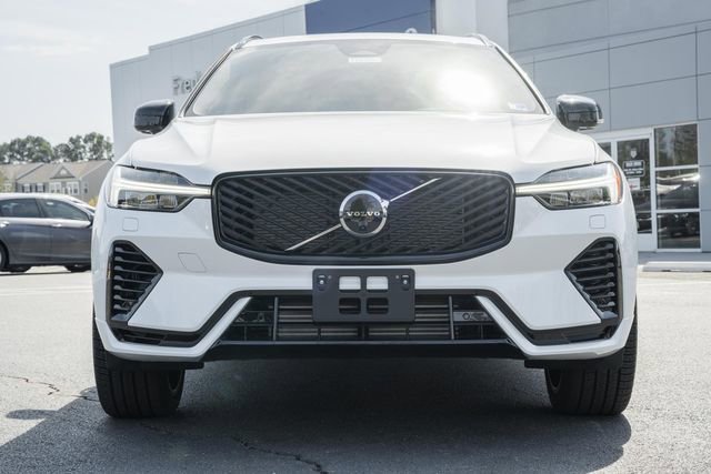 New 2026 Volvo XC60 T8 Ultra w/ Protection Package Premier image 2