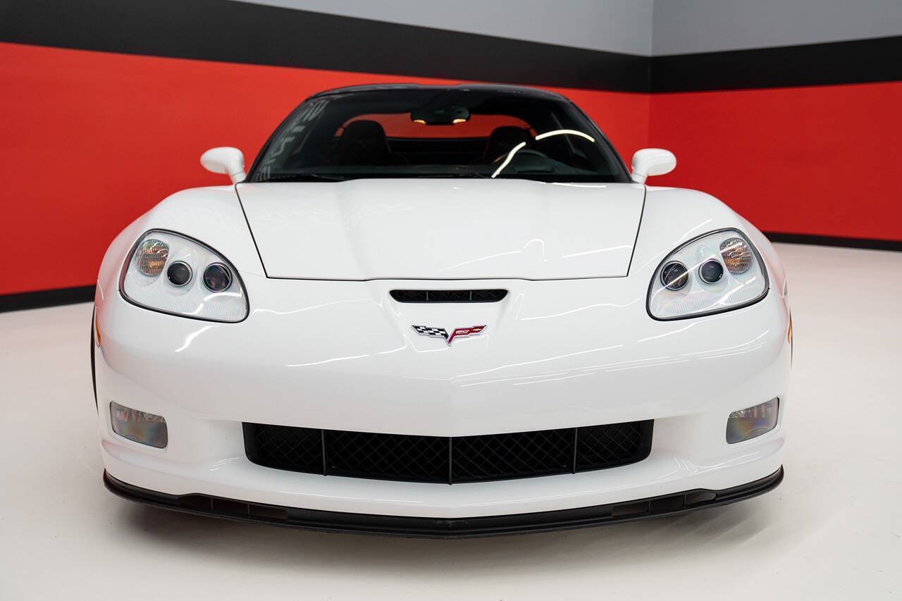 Used 2013 Chevrolet Corvette Grand Sport w/ 2LT Preferred Equipment Group RWD image 9