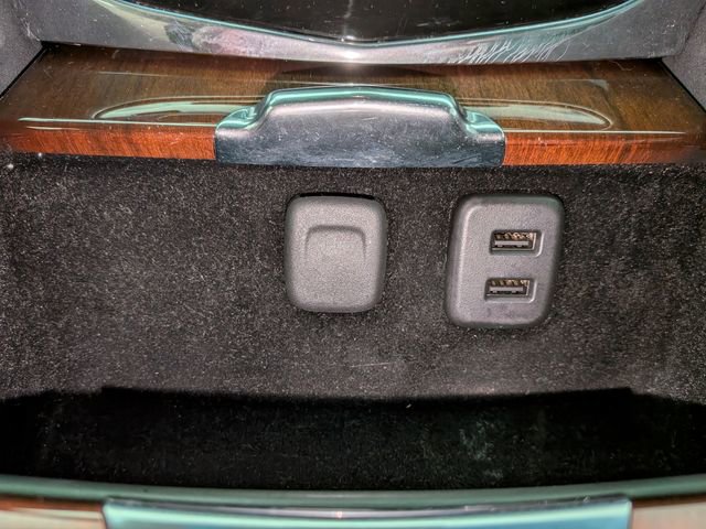 Used 2017 Cadillac Escalade ESV Premium Luxury image 12