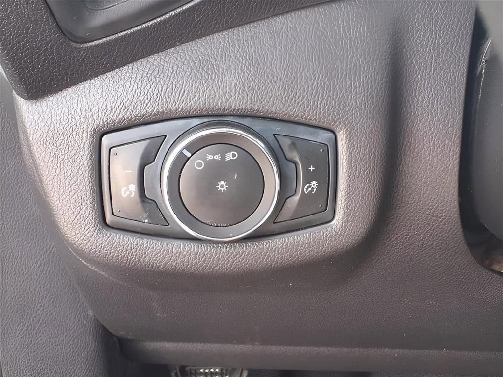 Used 2017 Ford Transit Connect XL image 13