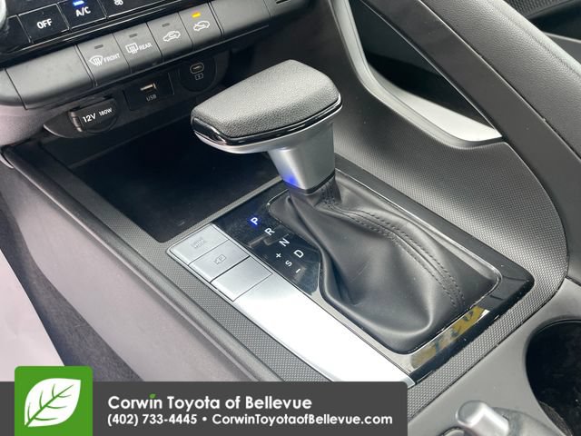 Used 2024 Hyundai Elantra SEL FWD image 22