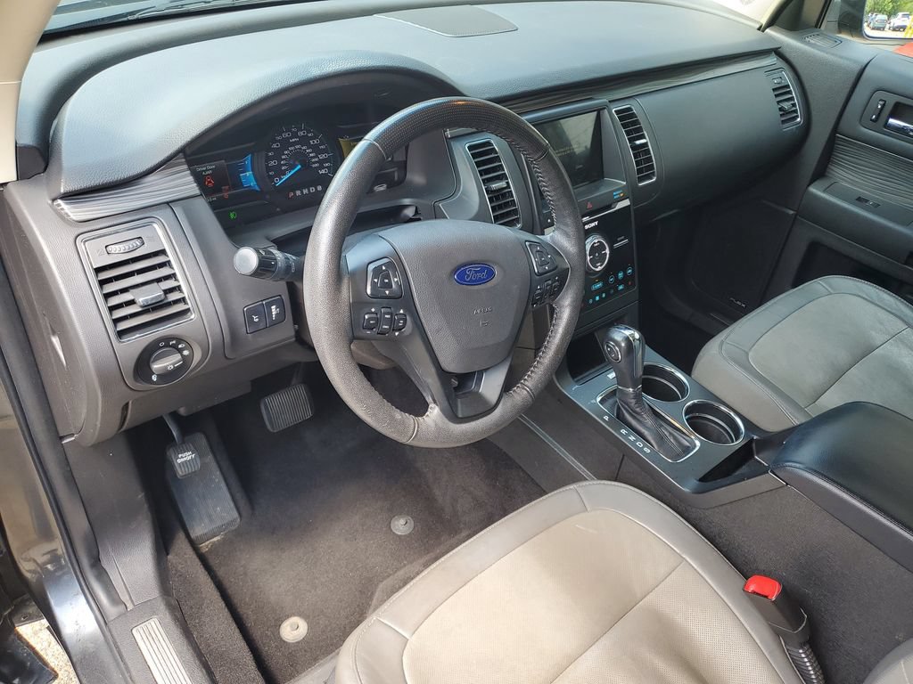 Used 2019 Ford Flex Limited w/ Limited Appearance Package AWD/4WD image 8