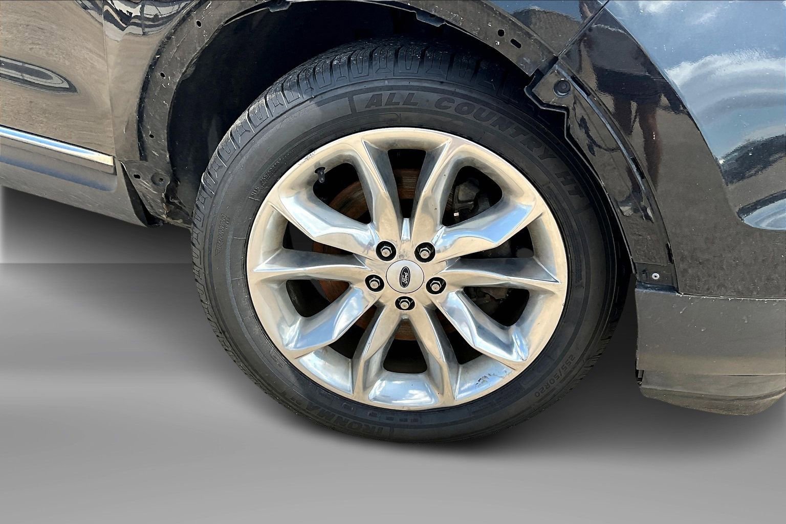 Used 2014 Ford Explorer XLT w/ Equipment Group 202A image 3