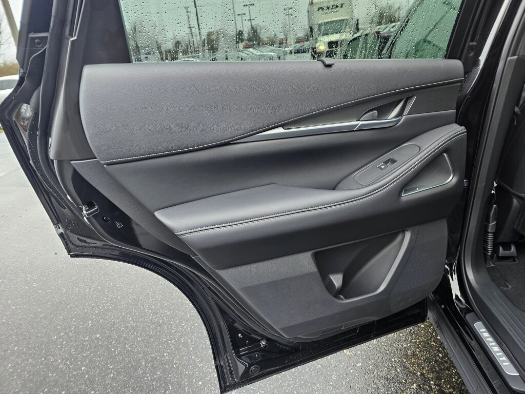 New 2025 INFINITI QX60 Luxe w/ Vision Package image 20