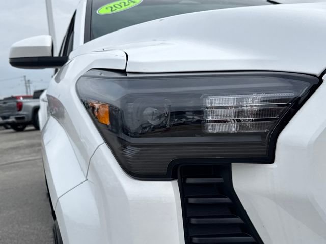 Used 2024 Toyota Tacoma SR5 AWD/4WD image 11
