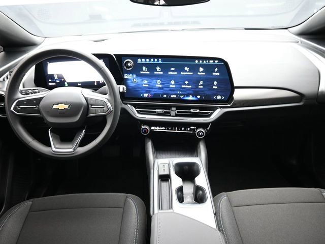 New 2026 Chevrolet Equinox EV LT image 23