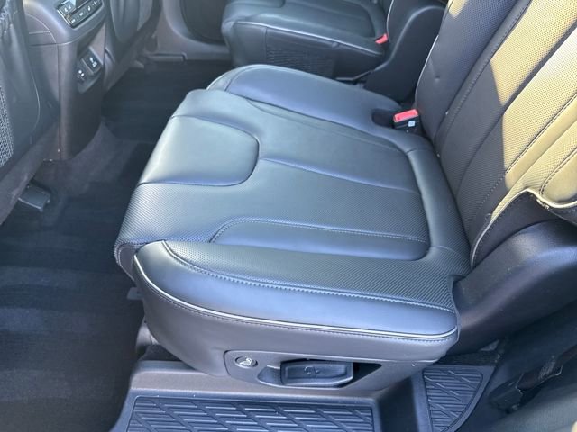 Used 2024 Hyundai Palisade Calligraphy image 19