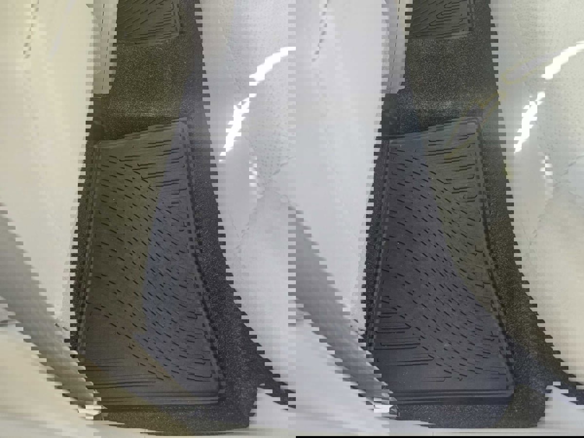 Used 2015 Toyota Prius Two FWD image 23