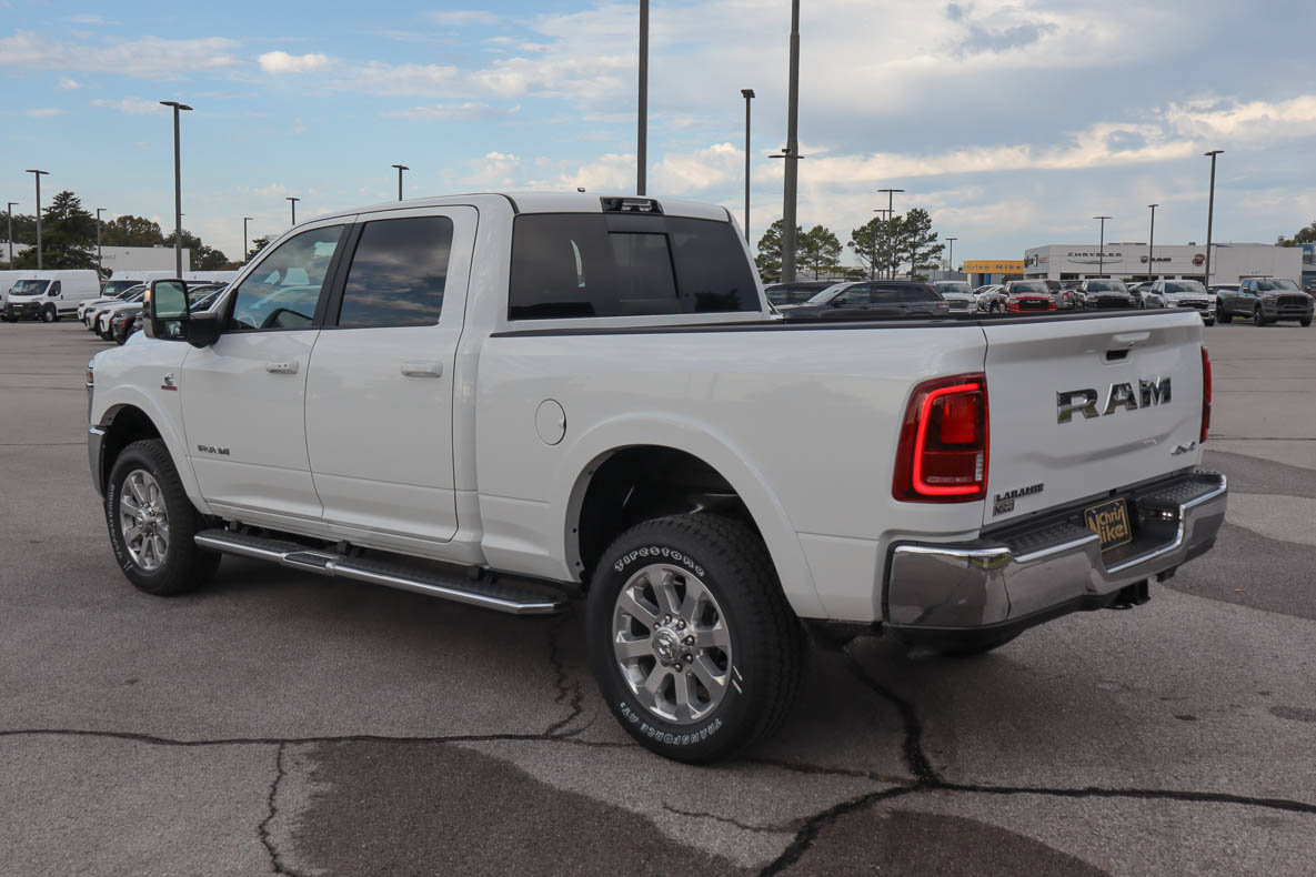 New 2027 RAM 2500 Laramie w/ Towing Technology Group AWD/4WD image 10