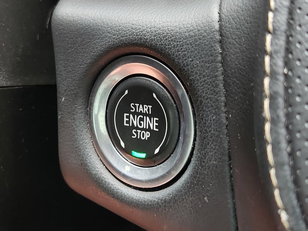 Used 2021 Chevrolet Suburban Premier AWD/4WD image 13