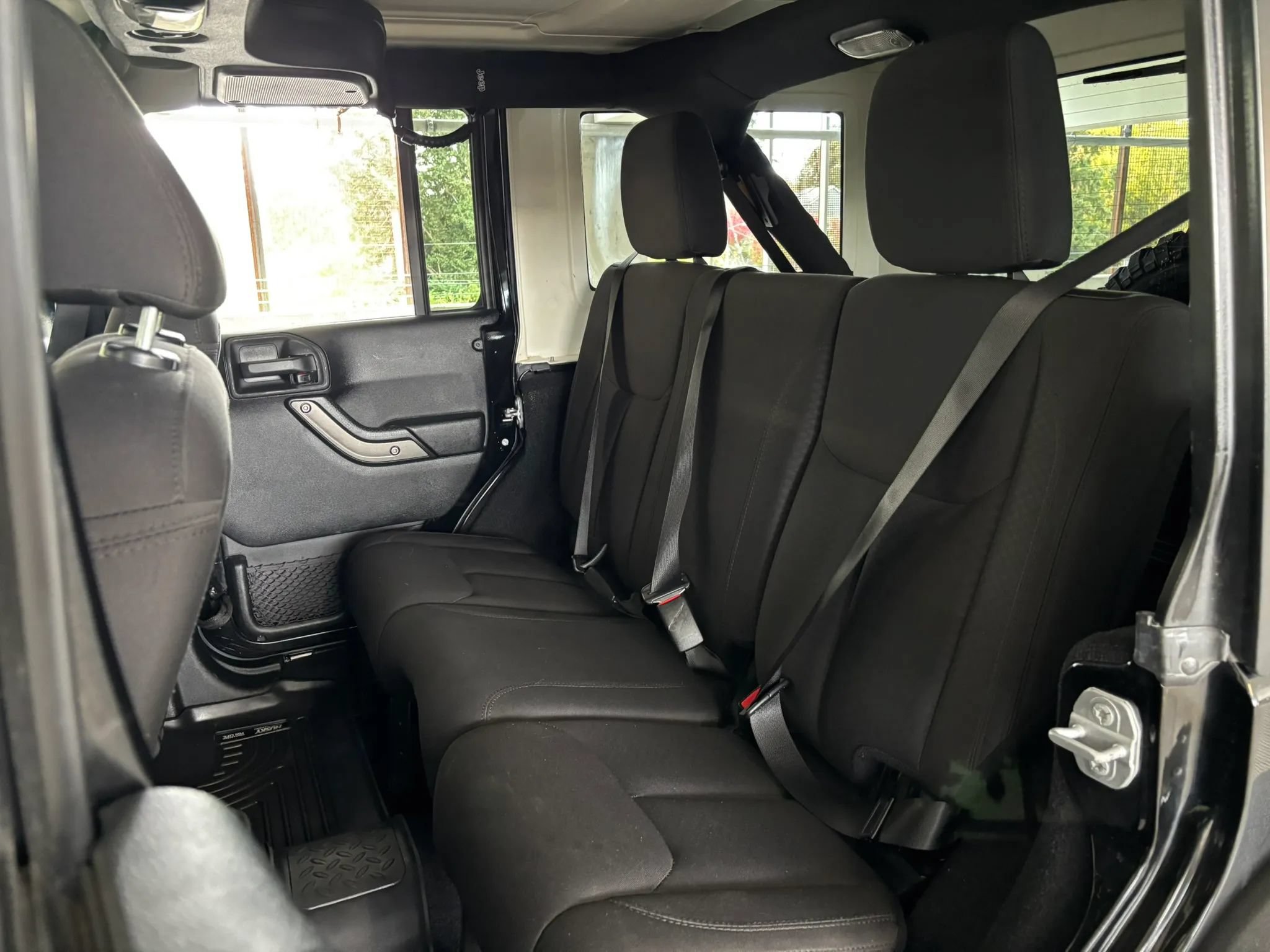 Used 2015 Jeep Wrangler Unlimited Sport AWD/4WD image 20