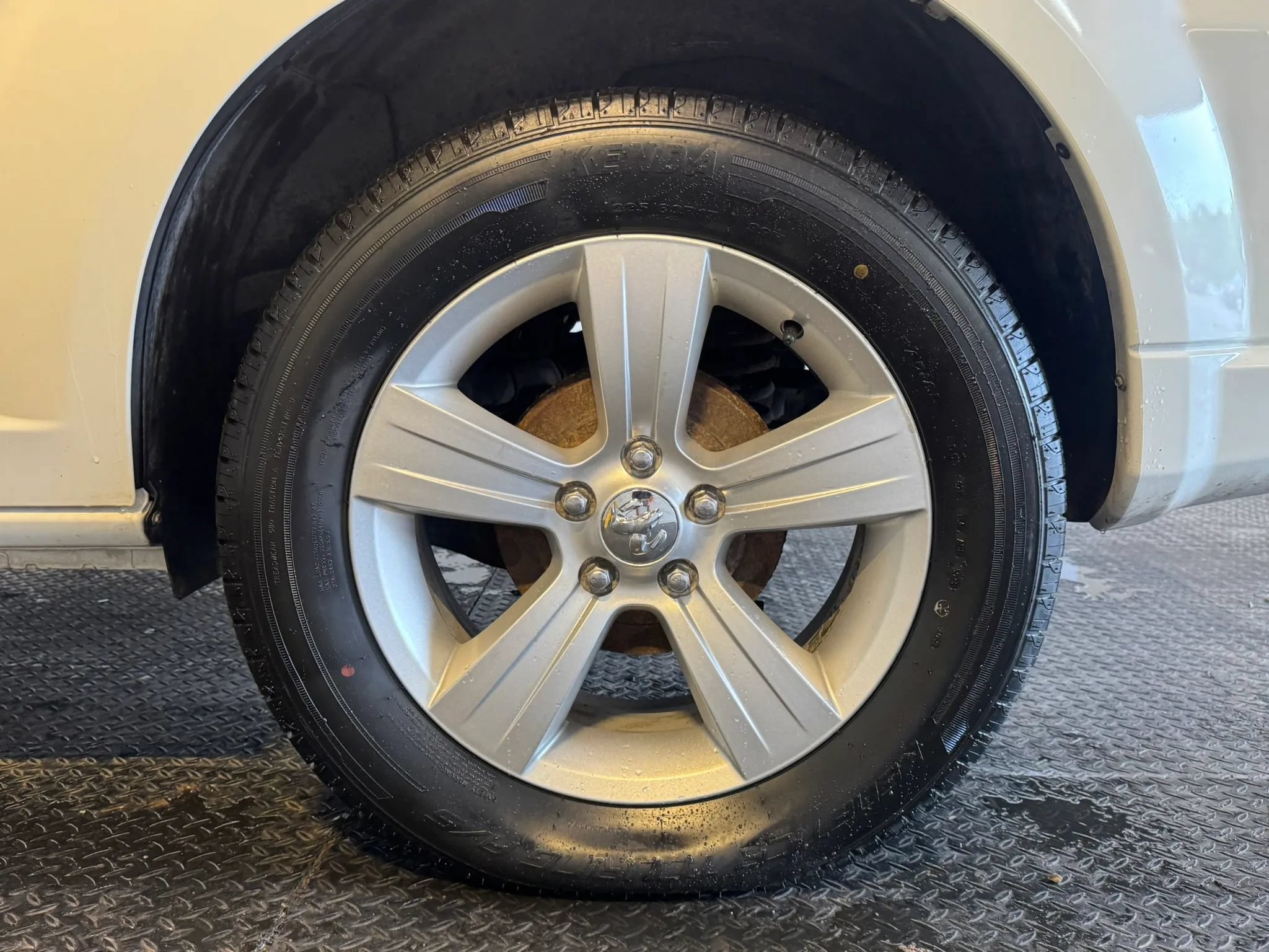 Used 2010 Dodge Caliber SXT FWD image 31