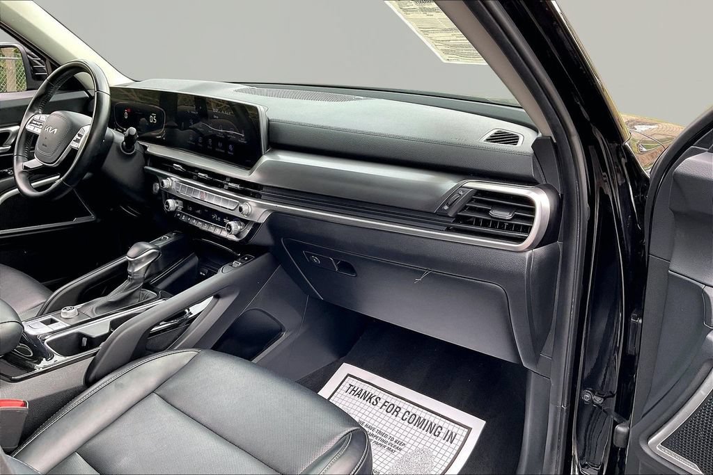 Used 2024 Kia Telluride S w/ S Sunroof Package FWD image 30