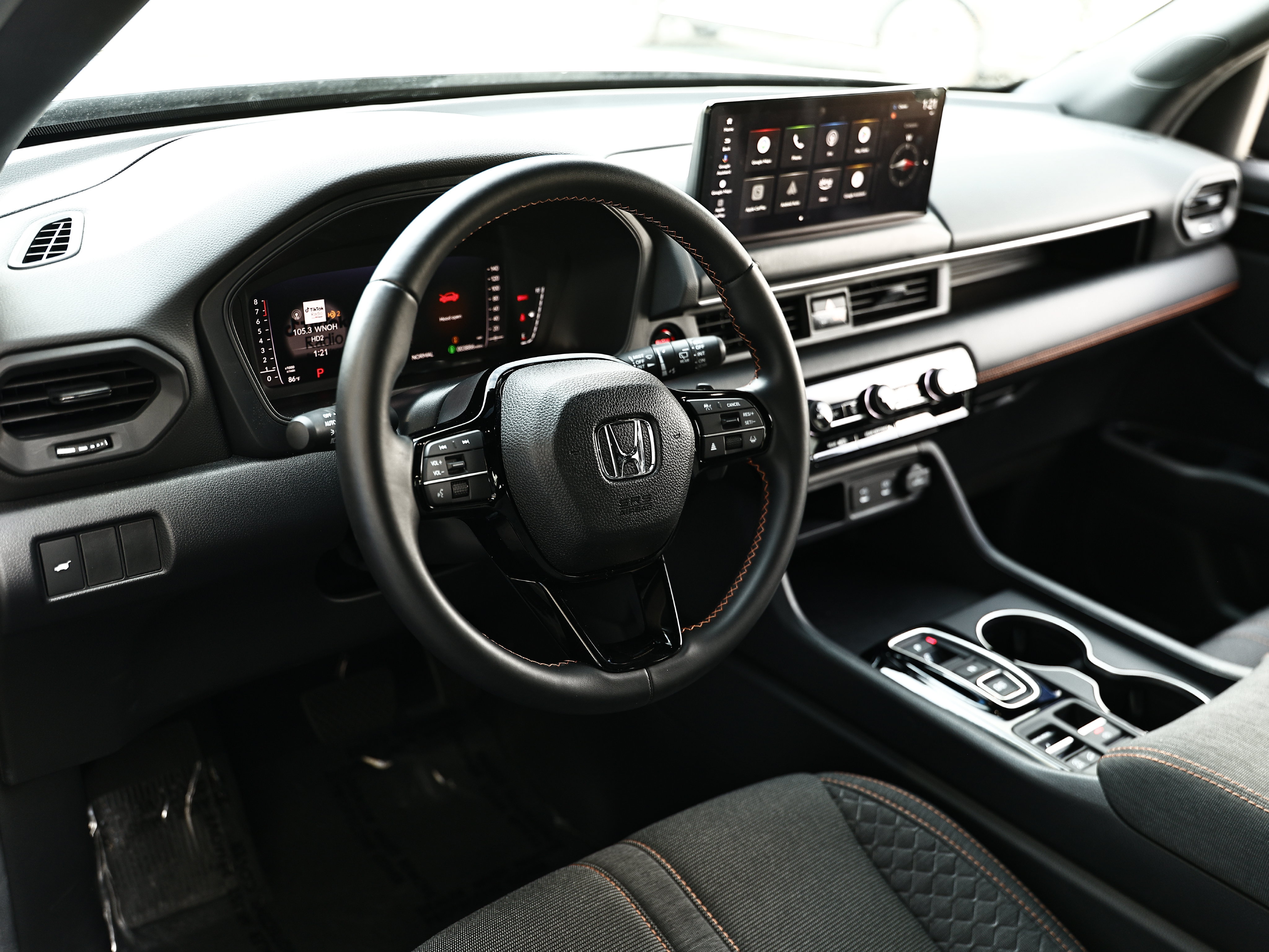 Used 2026 Honda Pilot Sport image 18