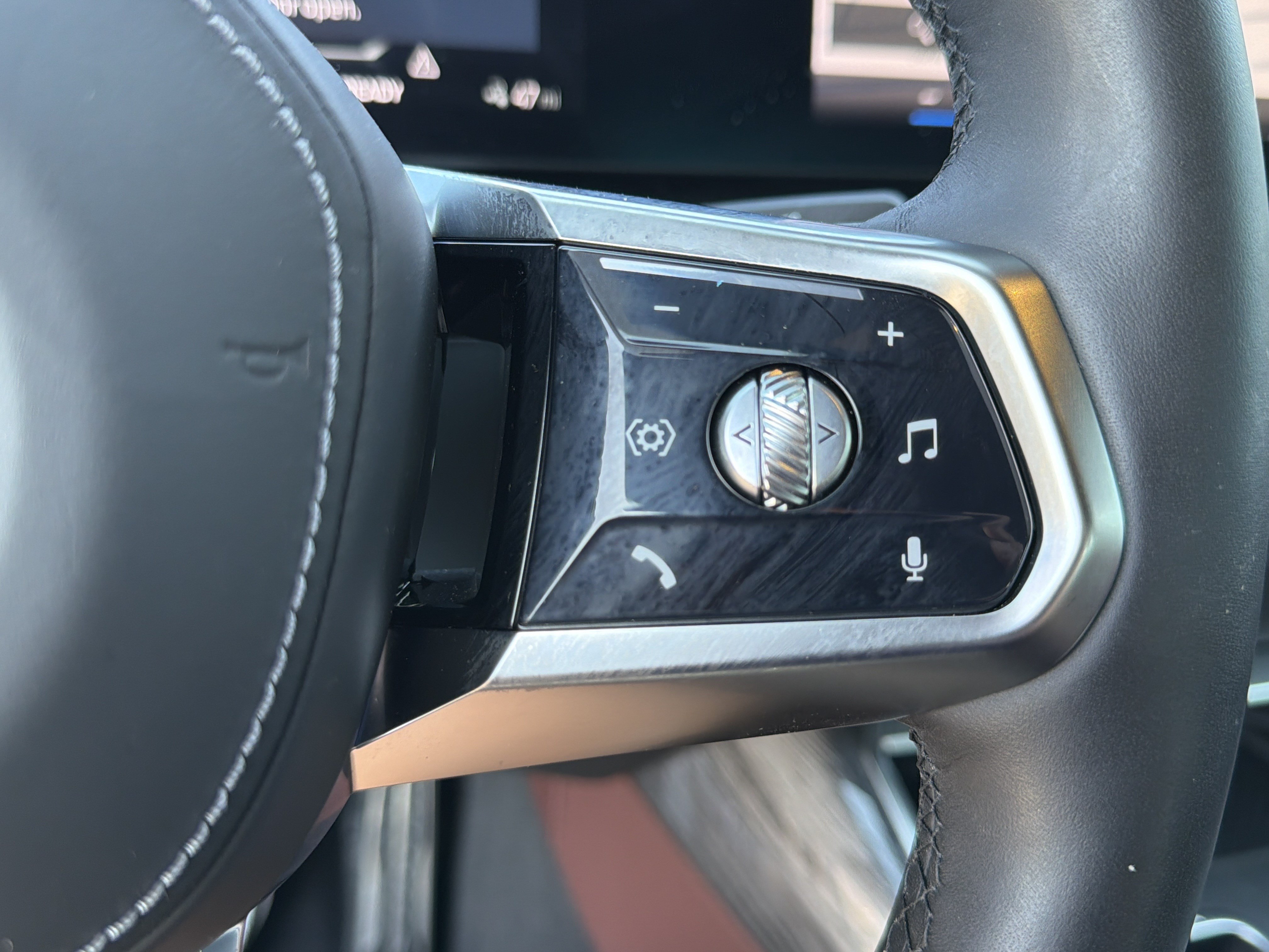 Certified 2024 BMW i7 eDrive50 w/ M Sport Package RWD image 11