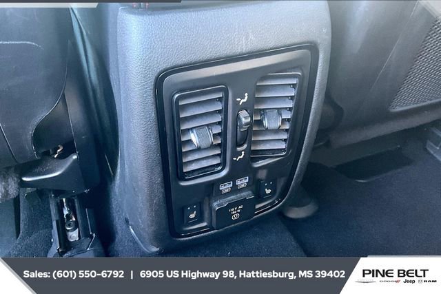 Used 2024 Dodge Durango GT image 24