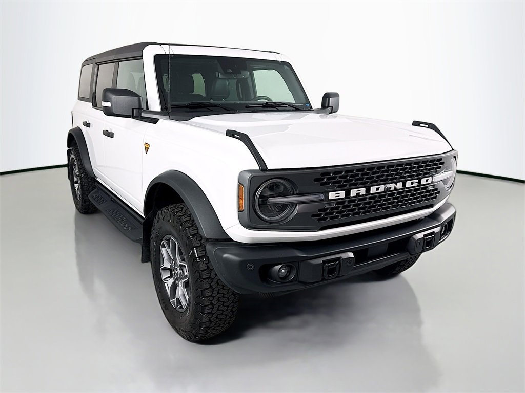 Used 2023 Ford Bronco Badlands image 7