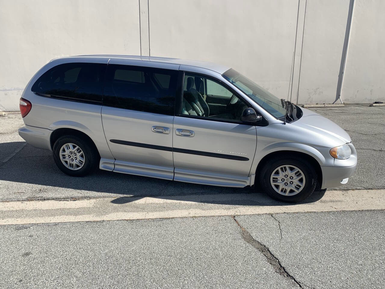 Used 2003 Dodge Grand Caravan Sport FWD image 7