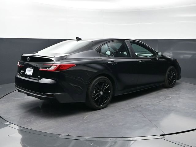 Used 2025 Toyota Camry SE FWD image 5