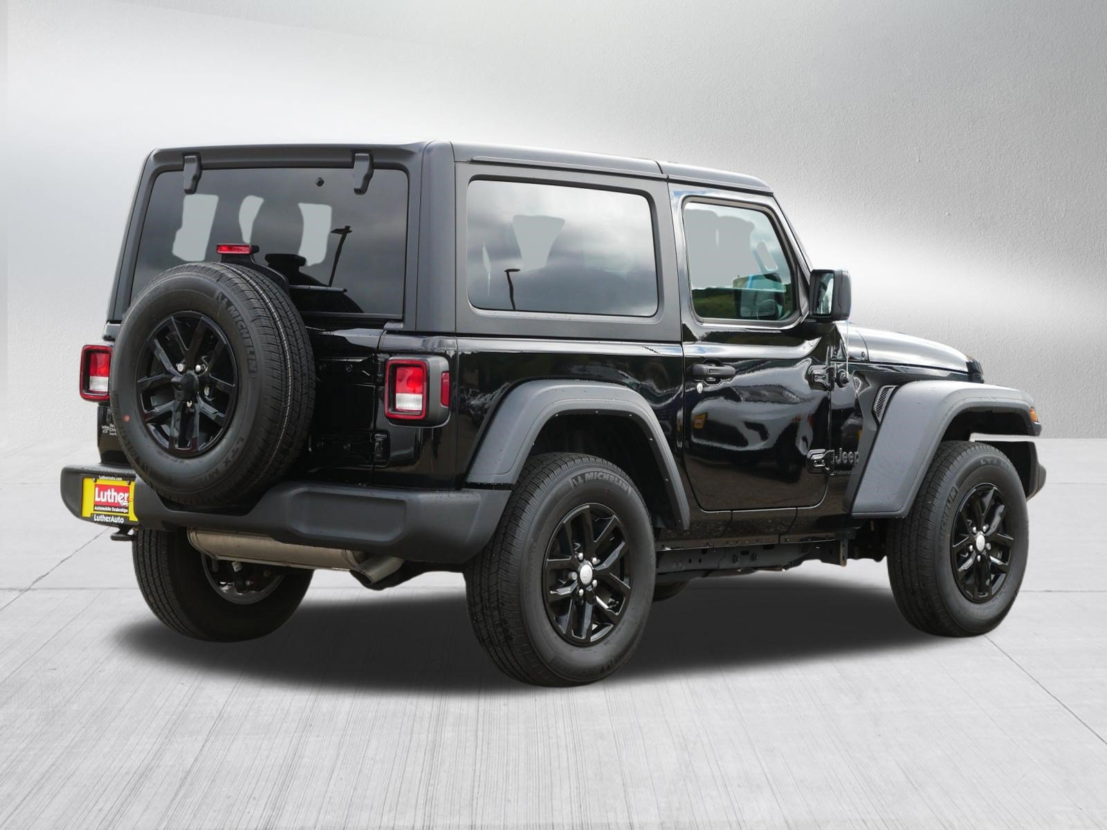 Used 2023 Jeep Wrangler Sport AWD/4WD image 7