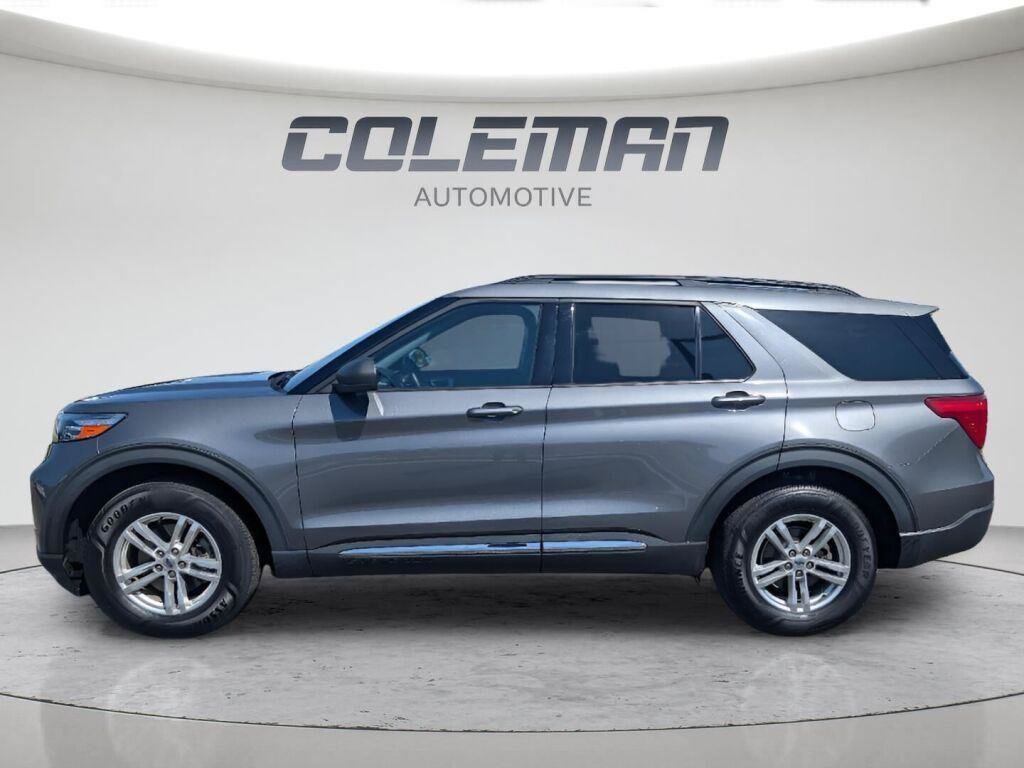 Used 2022 Ford Explorer XLT w/ Equipment Group 202A AWD/4WD image 29