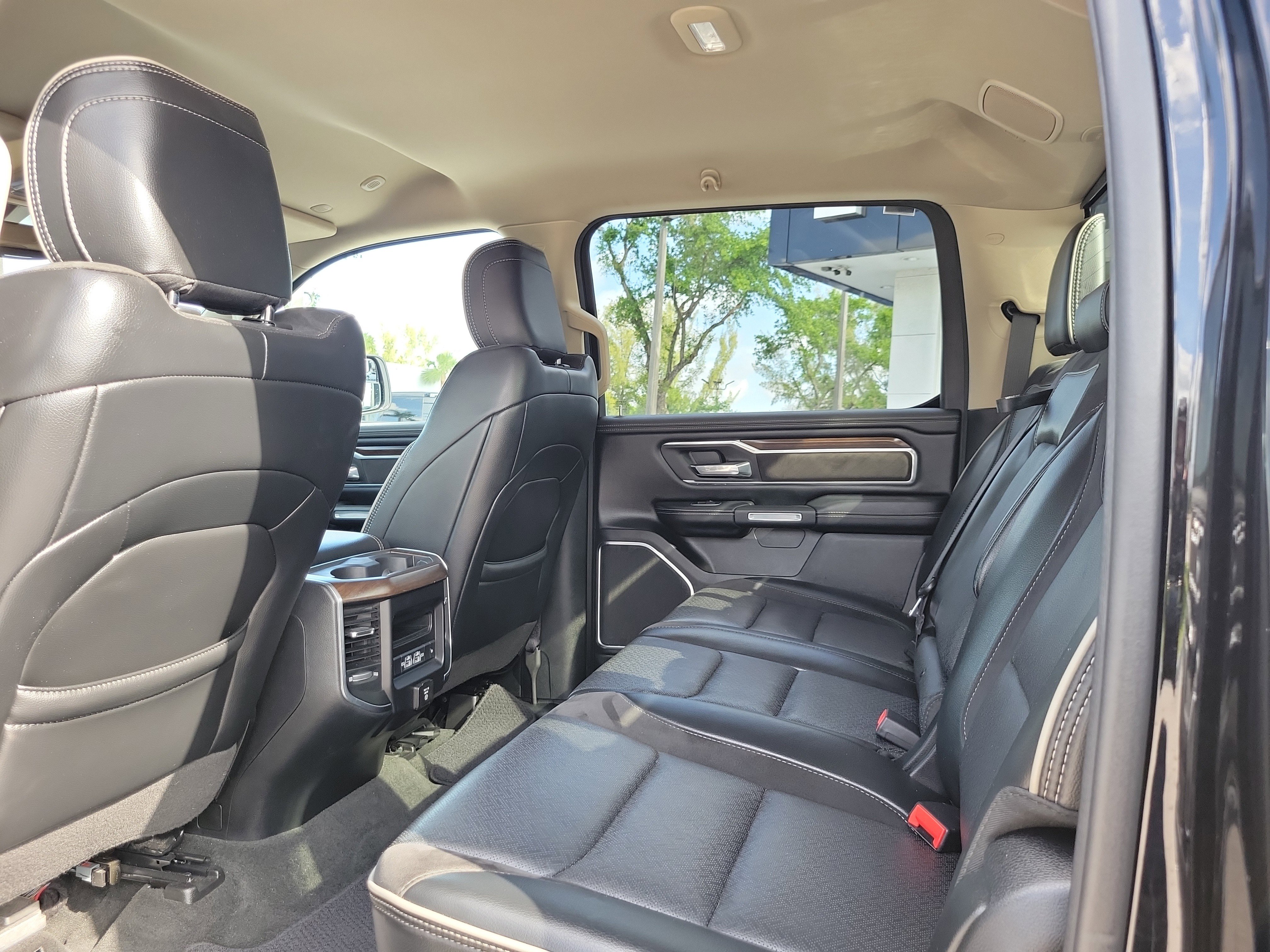 Used 2021 RAM 1500 Laramie RWD image 13