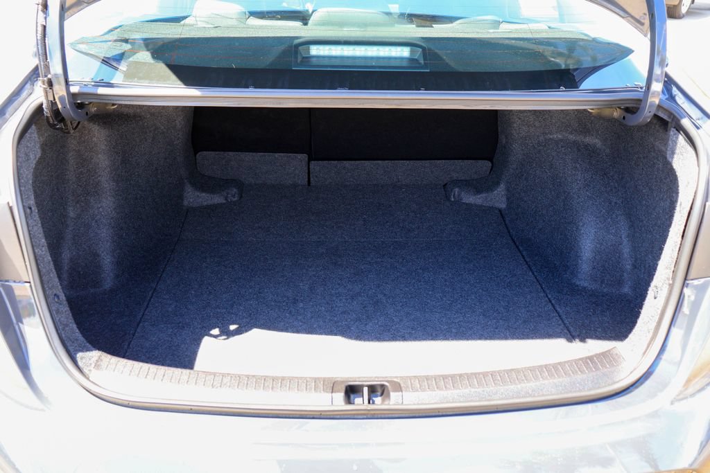 Used 2026 Toyota Corolla LE FWD image 27