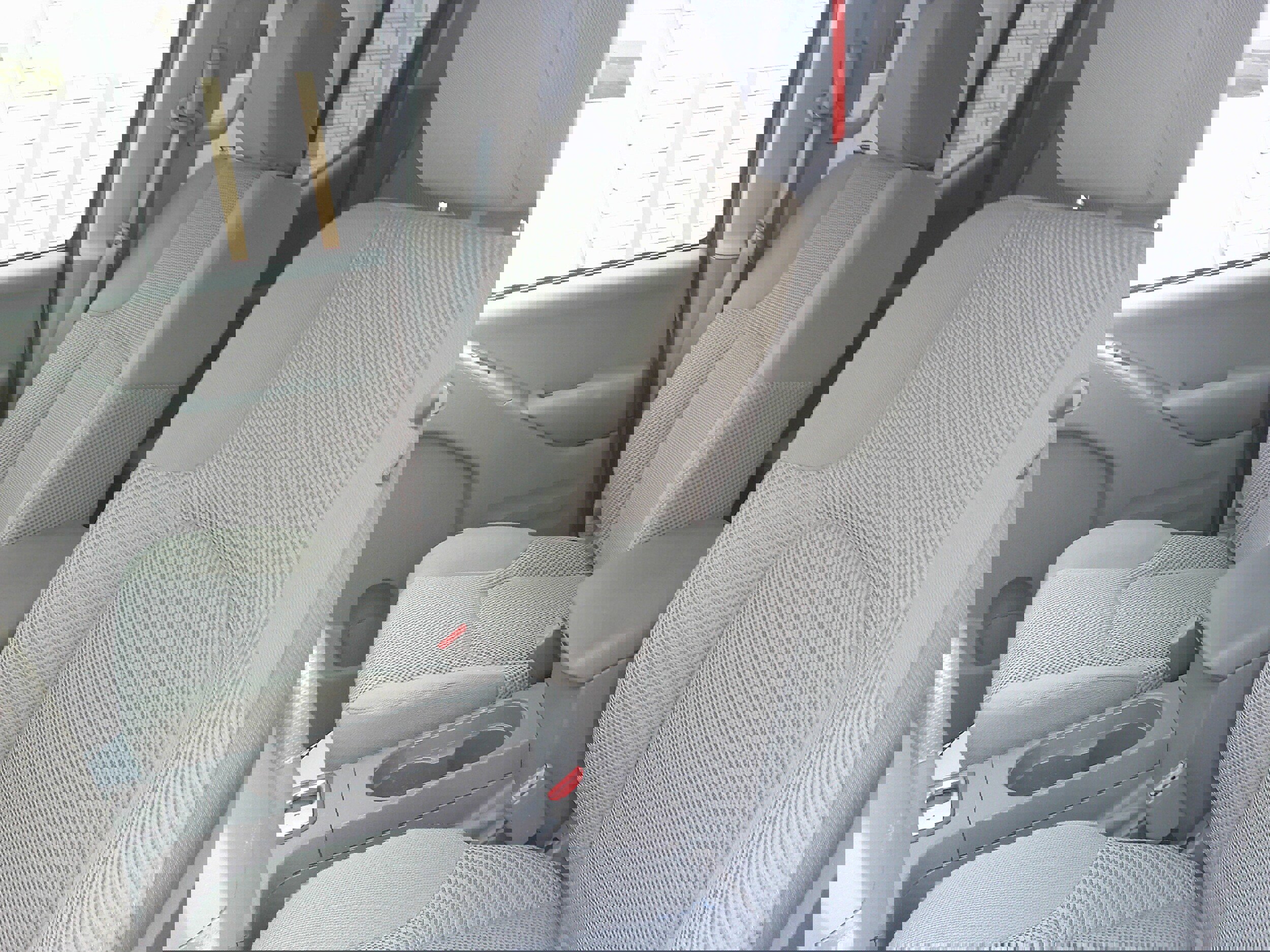 Used 2018 Nissan Frontier SV image 16