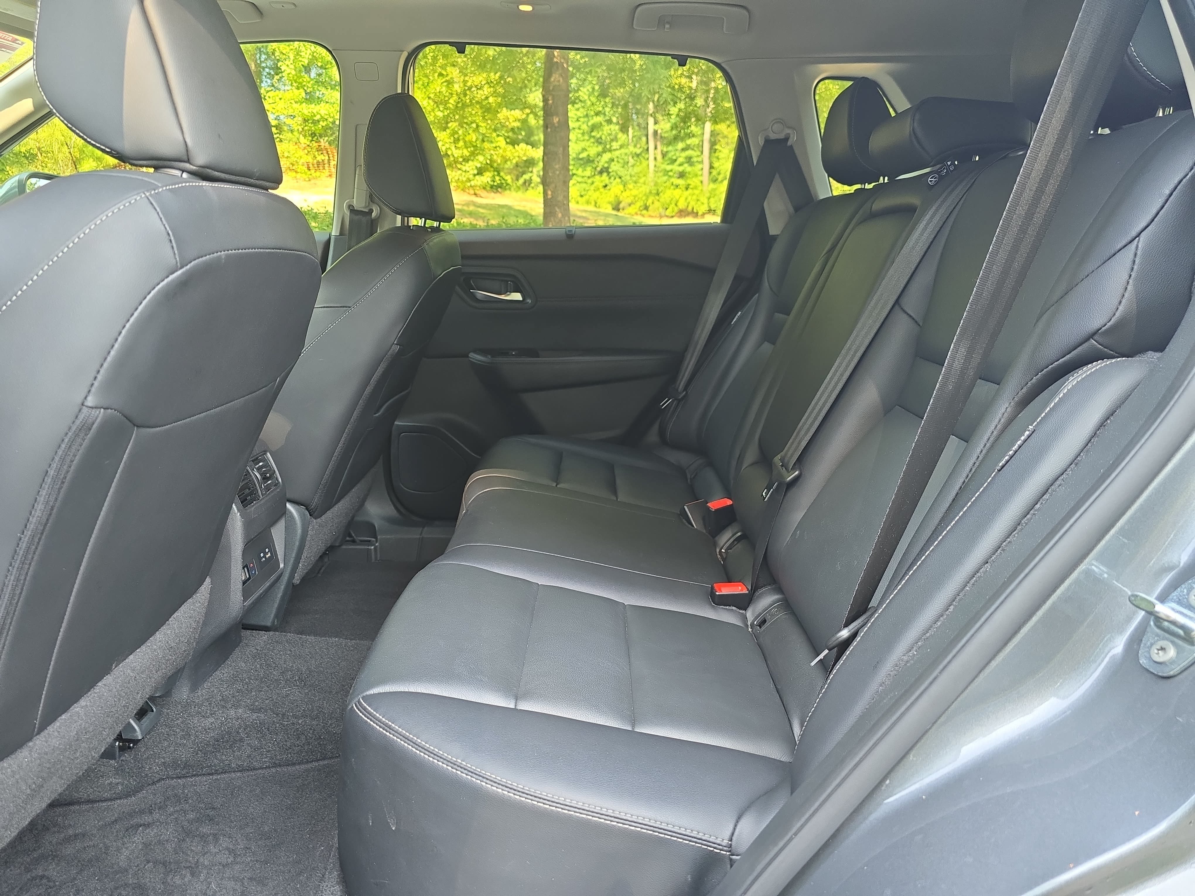 Used 2023 Nissan Rogue SL w/ SL Premium Package FWD image 13