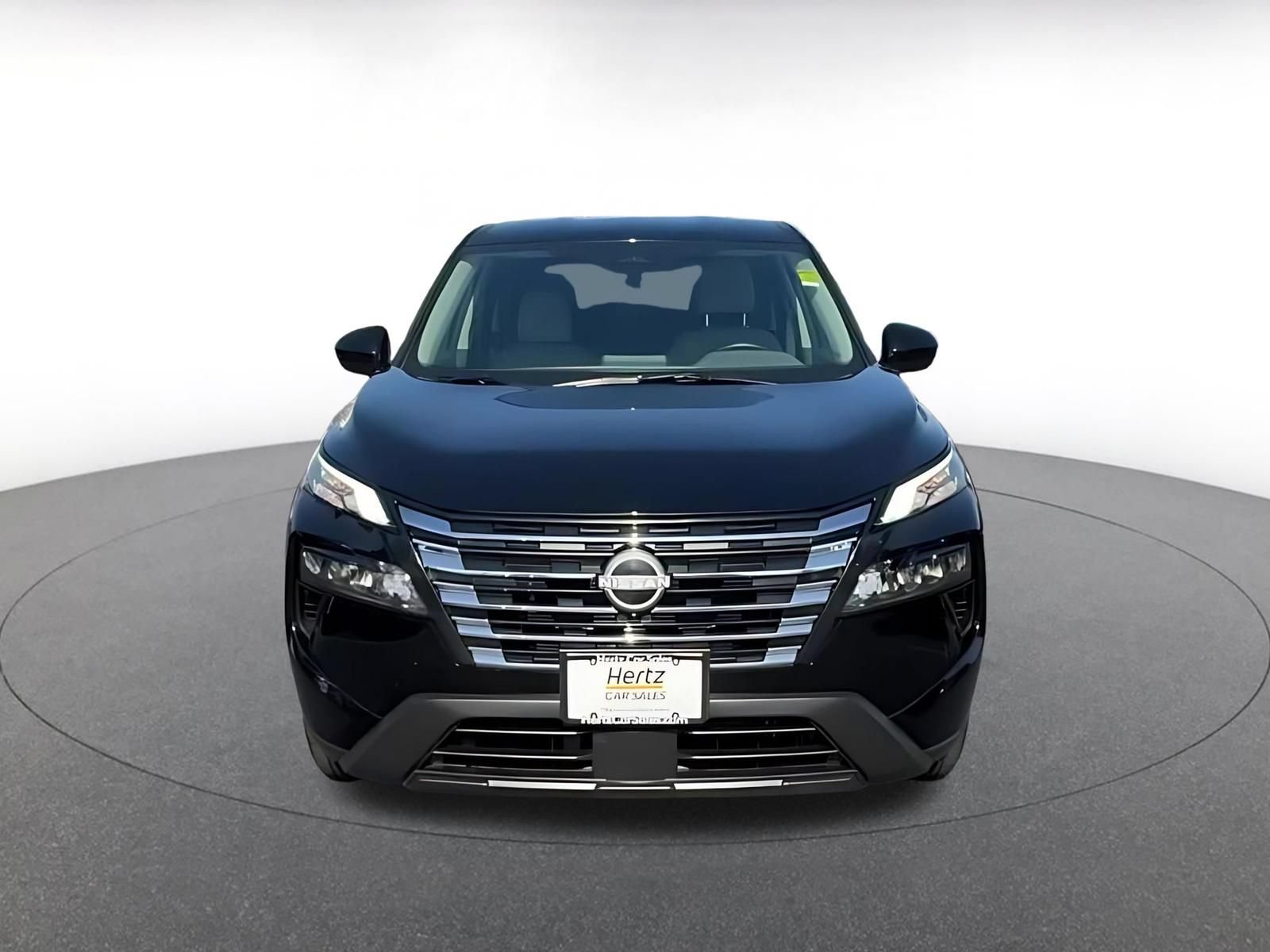 Used 2025 Nissan Rogue SV FWD image 4