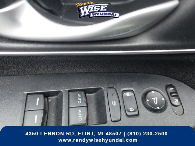 Used 2017 Honda CR-V EX image 12