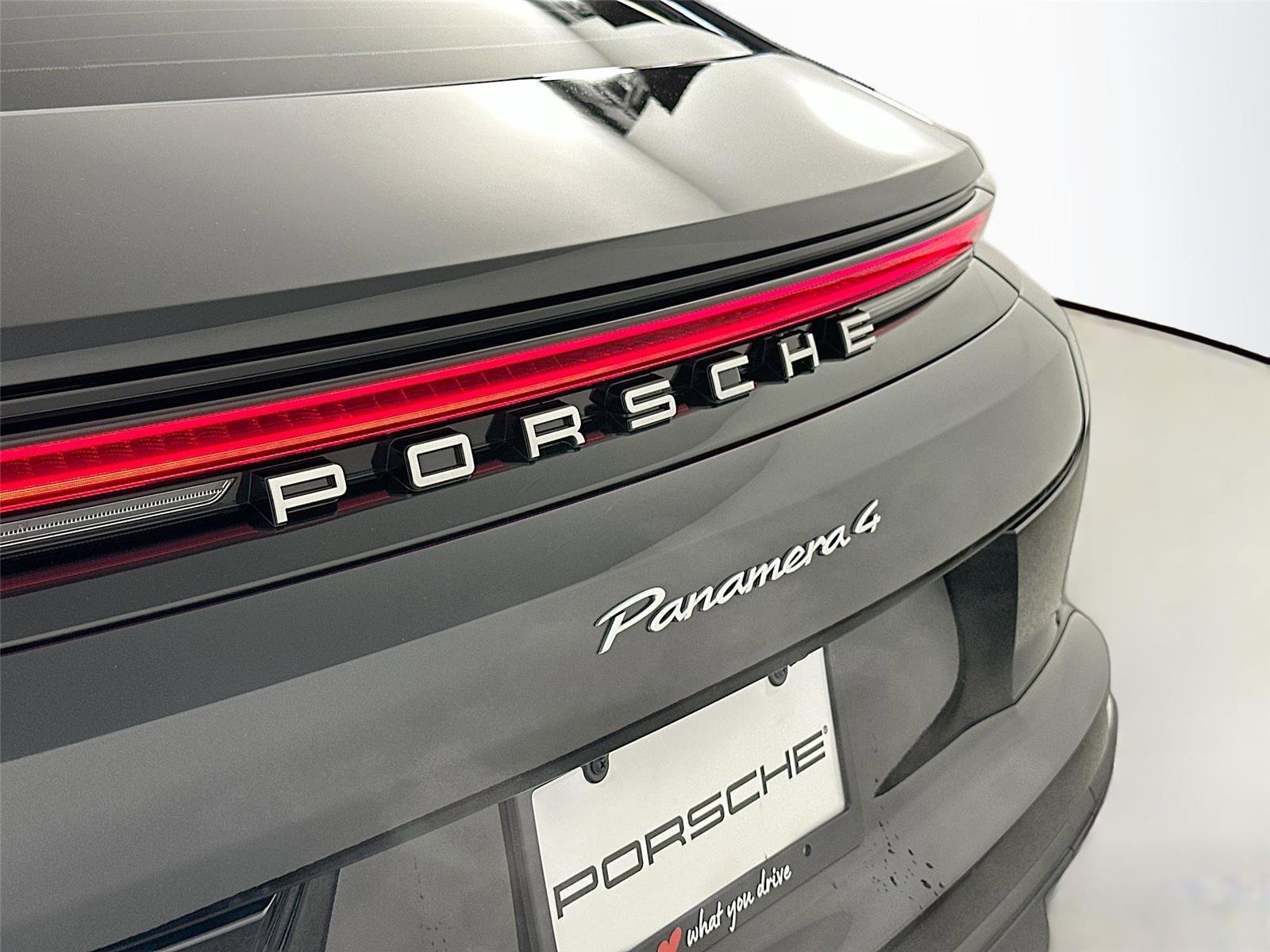 Used 2026 Porsche Panamera 4 AWD/4WD image 17