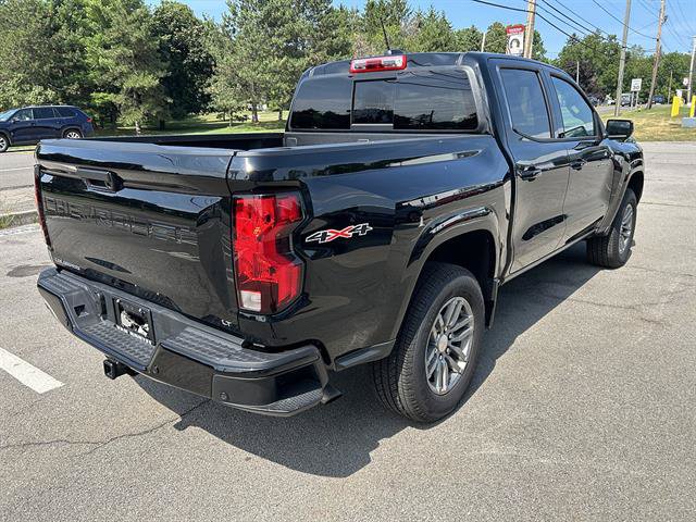 Certified 2024 Chevrolet Colorado LT w/ LT Convenience Package II AWD/4WD image 5