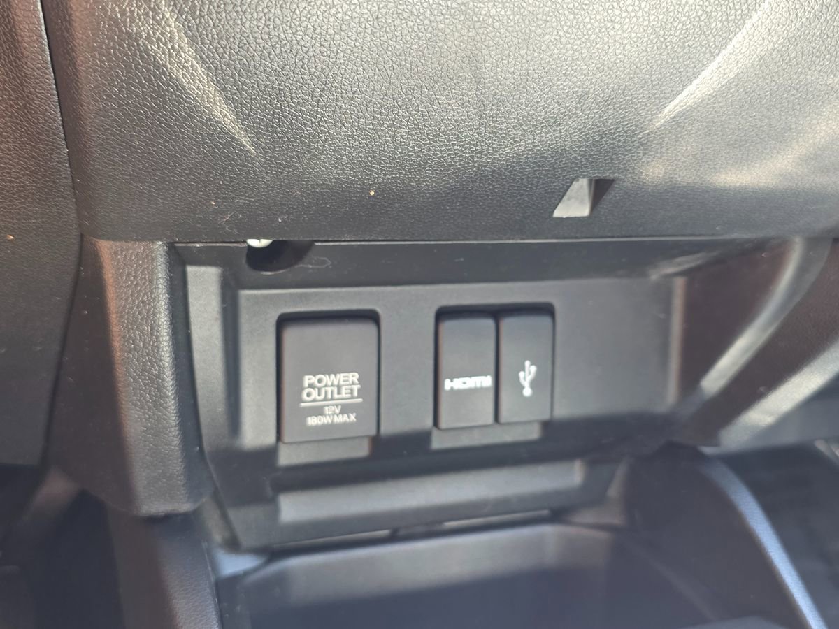Used 2016 Honda Fit EX image 36