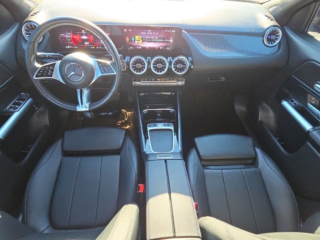 Used 2025 Mercedes-Benz GLA 250 image 13