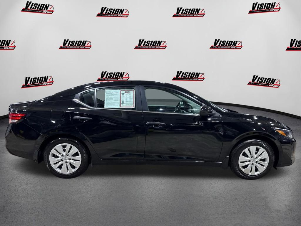 Used 2025 Nissan Sentra S image 4