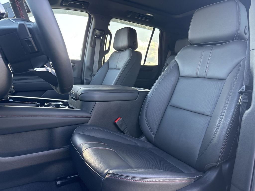 Used 2026 Chevrolet Tahoe RST w/ Comfort Package image 13