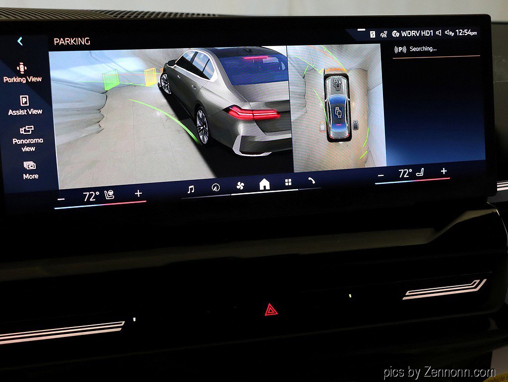 Used 2026 BMW 530i xDrive w/ Premium Package image 23