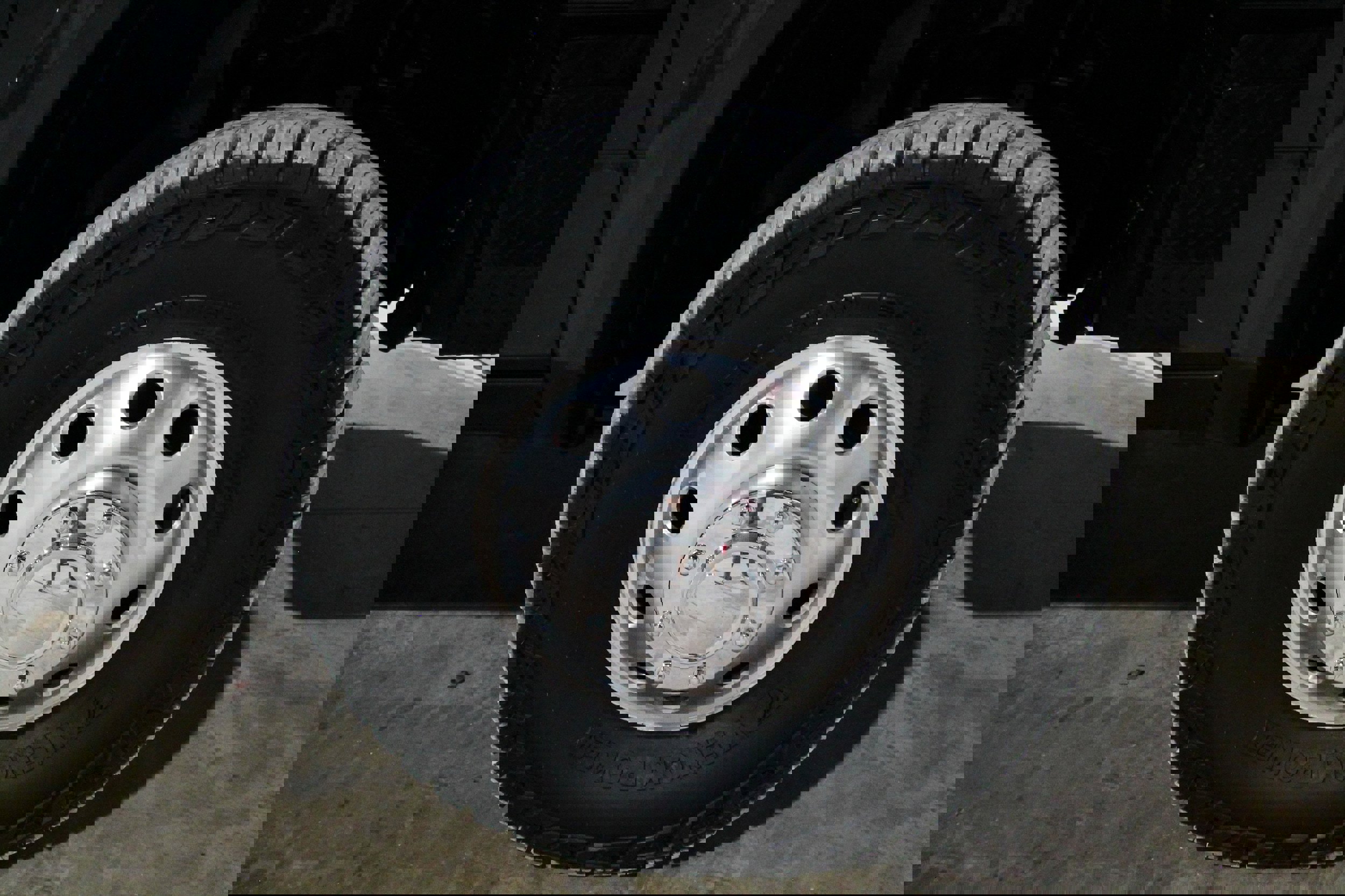 Used 2018 RAM 3500 Laramie w/ Convenience Group image 18