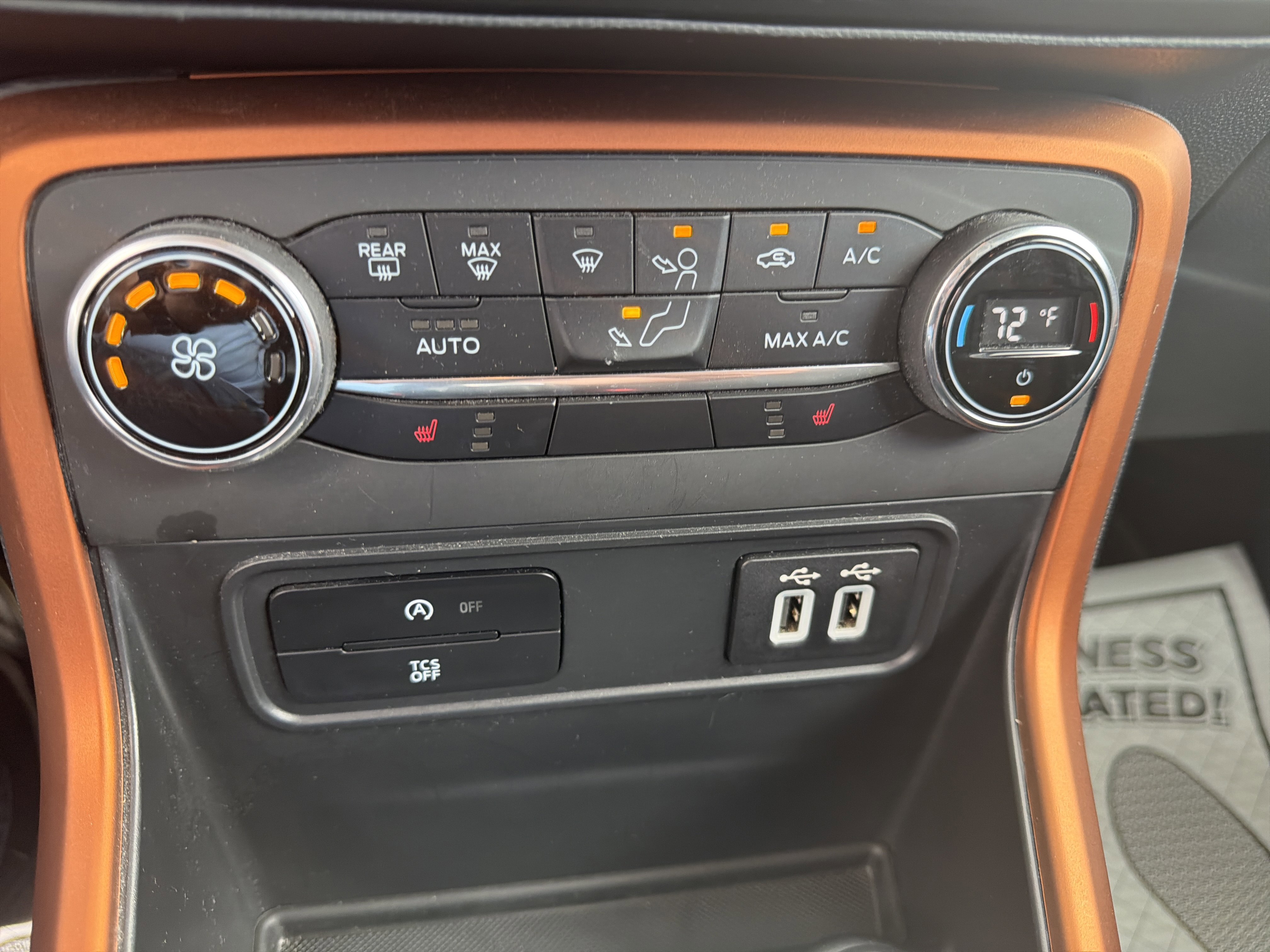 Used 2021 Ford EcoSport SE w/ SE Convenience Package image 28