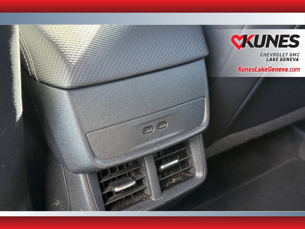 Used 2025 Chevrolet Equinox LT w/ Convenience Package II FWD image 35