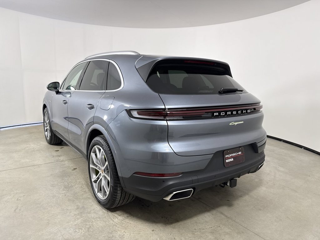New 2026 Porsche Cayenne E-Hybrid AWD/4WD image 3