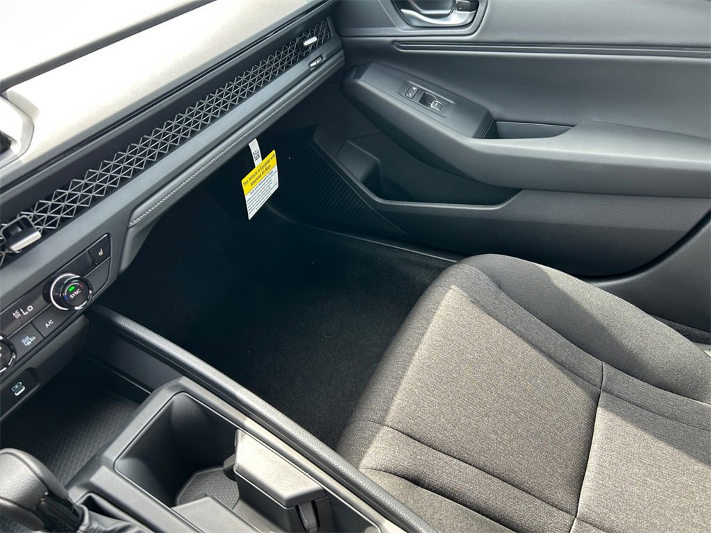 New 2025 Honda Accord SE image 29